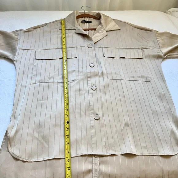 Zara Oversized Beige Button Down Shirt size M Relaxed Fit Minimalist Capsule - Picture 9 of 12